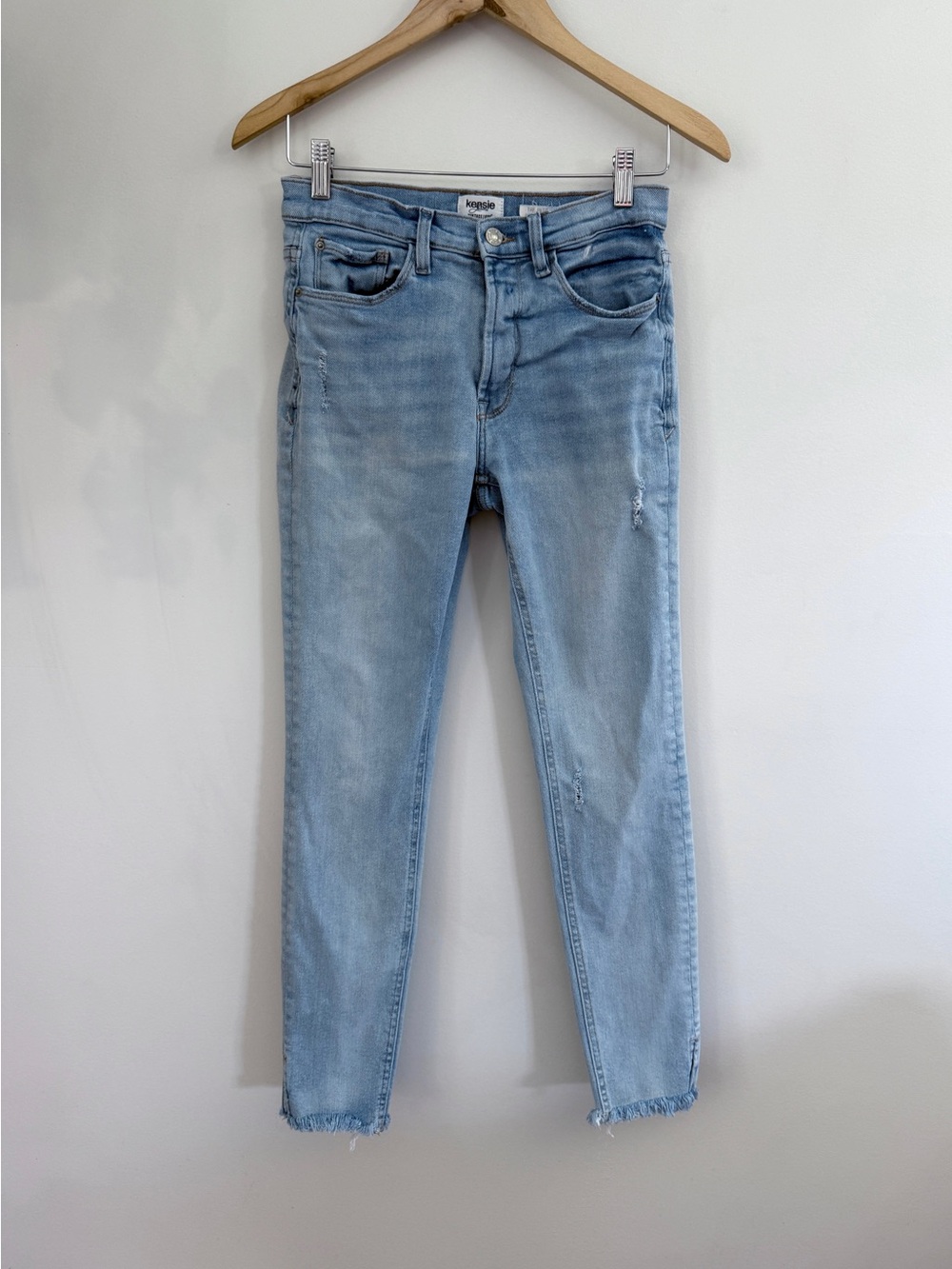 Kensie Vintage Luxe Ultimate High Rise Skinny Jeans Size Light Wash Distressed